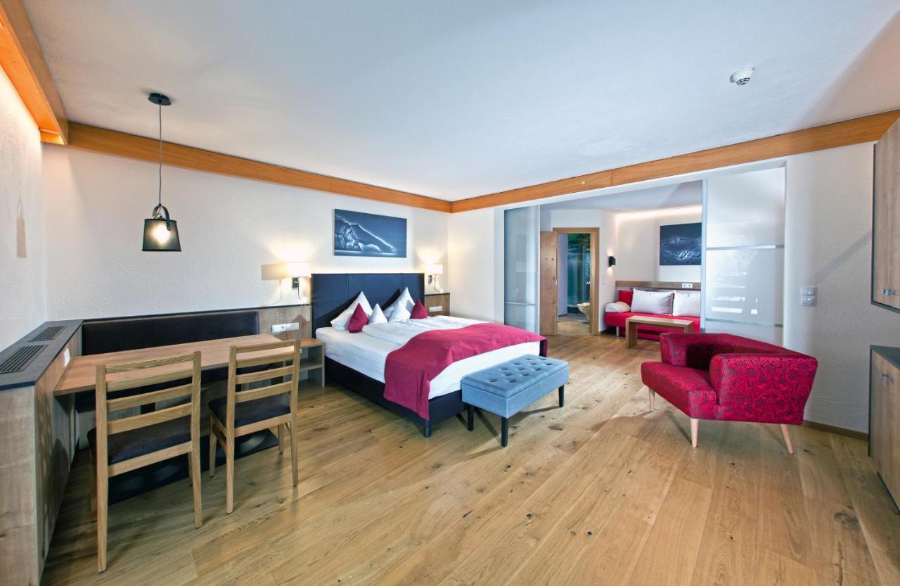 Hotel Truyenhof Ried im Oberinntal Luaran gambar
