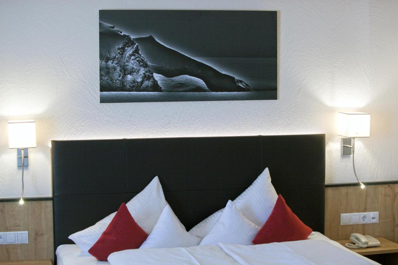 Hotel Truyenhof Ried im Oberinntal Luaran gambar